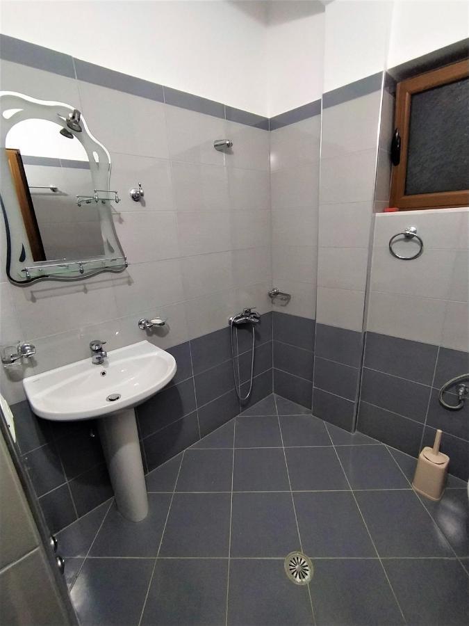 Ahmeti Rooms Ксамил Экстерьер фото